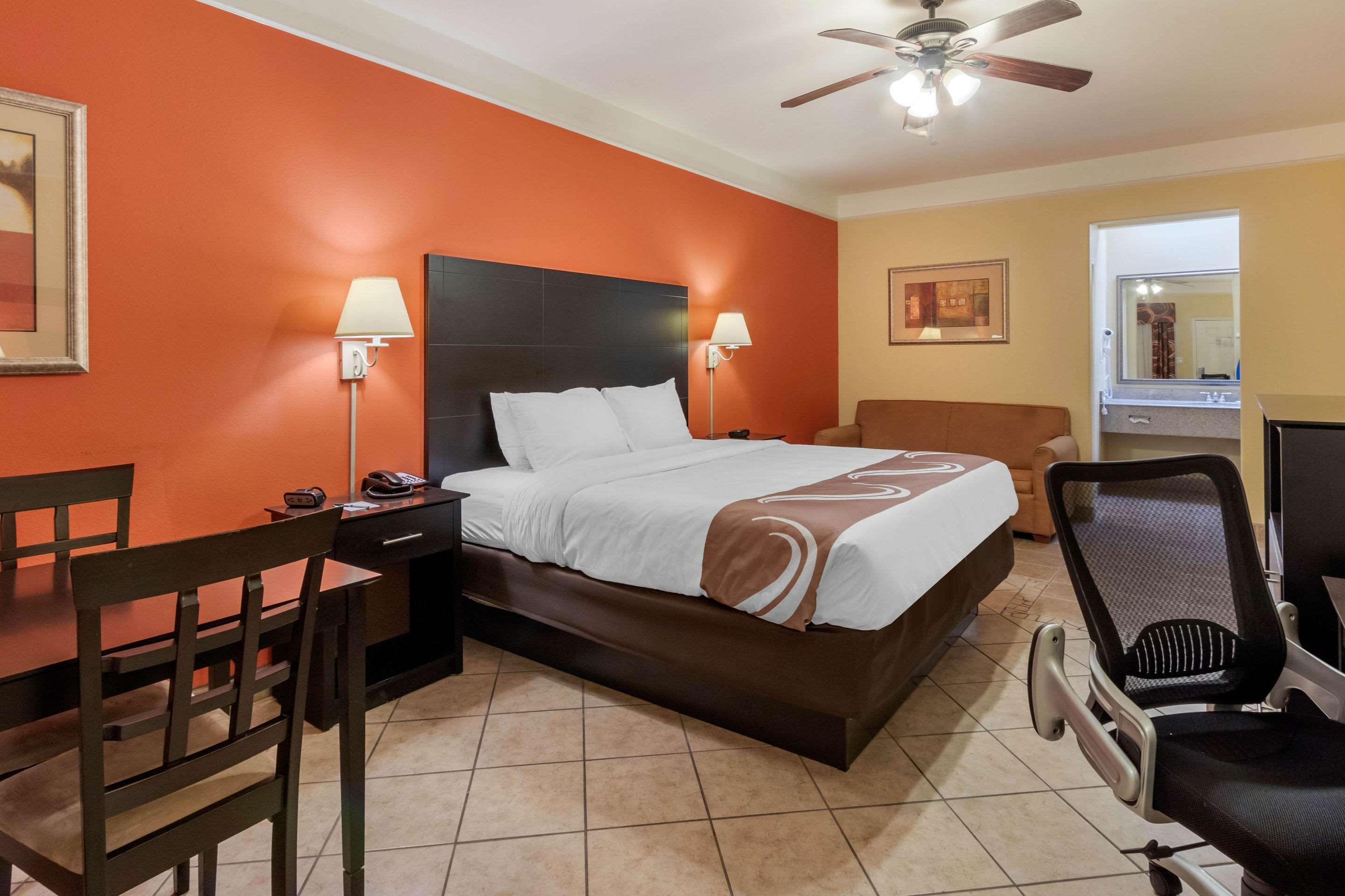 Quality Inn & Suites At The Outlets Mercedes-Weslaco Екстер'єр фото